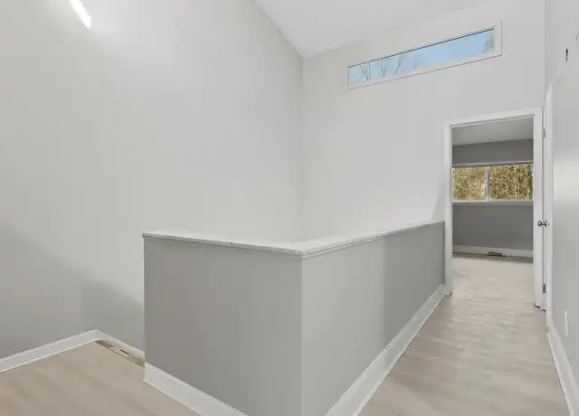 Property at Colonial Pointe Apartments - 7648 Garners Ferry Rd, Columbia, SC, 29209, 0-1 beds, 1 bath, [object Object]