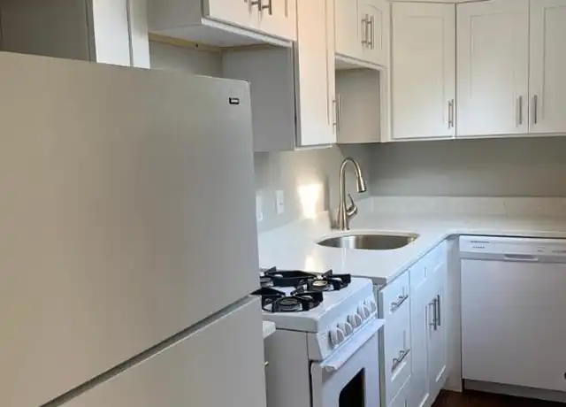 Property at 115 Main St, Andover, MA, 01810, 1 bed, 1 bath, [object Object]