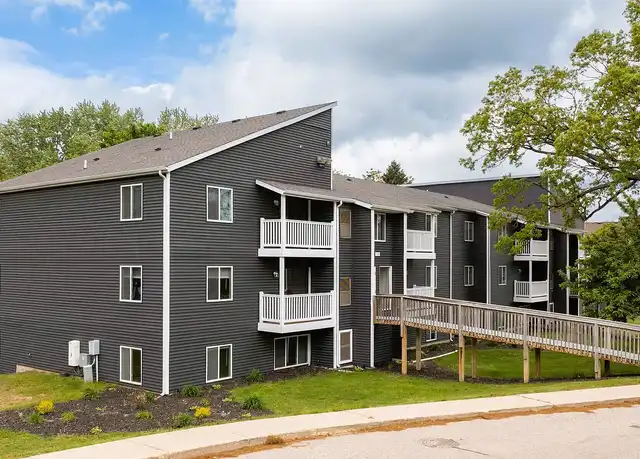 Property at Leonard East Apartments - 1630 Leonard St NE, Grand Rapids, MI, 49503, 1-2 bed, 1 bath, [object Object]