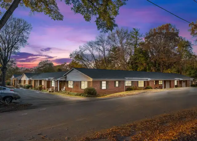 Property at 940 W Warren St, Shelby, NC, 28150, 2 beds, 1 bath, [object Object]