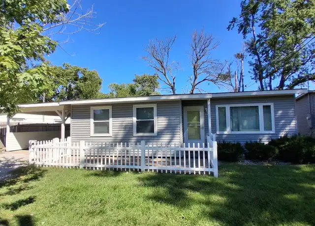 Property at 1207 Griggs St, Danville, IL, 61832, 3 beds, 1 bath, [object Object]