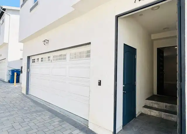 Property at 7205 S La Cienega Blvd Unit 7213, Los Angeles, CA, 90045, 3 beds, 2 baths, [object Object]