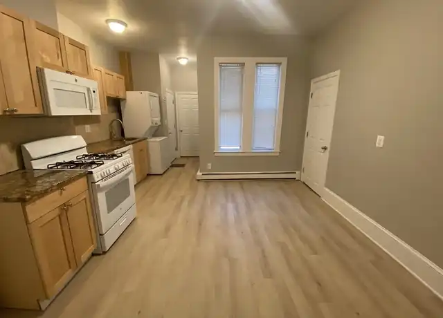 Property at 254 Windsor St Unit 1R, Cambridge, MA, 02139, 2 beds, 1.5 baths, [object Object]