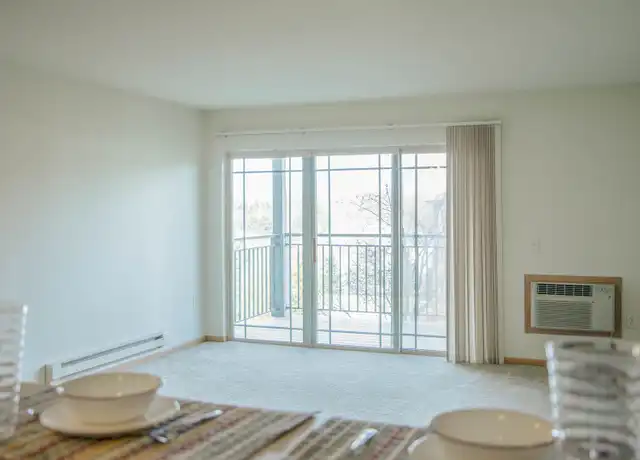 Property at 321 Meadowside Dr Unit 290-210, Verona, WI, 53593, 1 bed, 1 bath, [object Object]