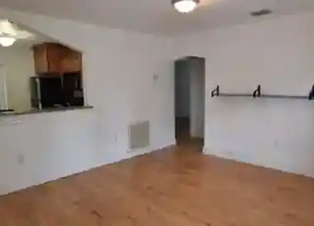 Property at 72 W Esther St, Orlando, FL, 32806, 2 beds, 1 bath, [object Object]