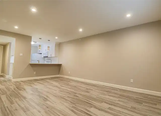 Property at 2744 Briarhurst Dr #26, Houston, TX, 77057, 2 beds, 1.5 baths, [object Object]