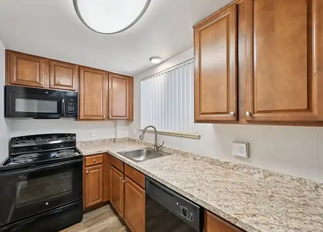 Property at Dahlia Apartments - 895 Dahlia St, Denver, CO, 80220, 0-2 beds, 1 bath, [object Object]