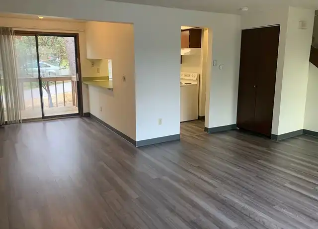 Property at Hamlet Townhomes - 921 21st St, Bellingham, WA, 98225, 3 beds, 1.5 baths, [object Object]