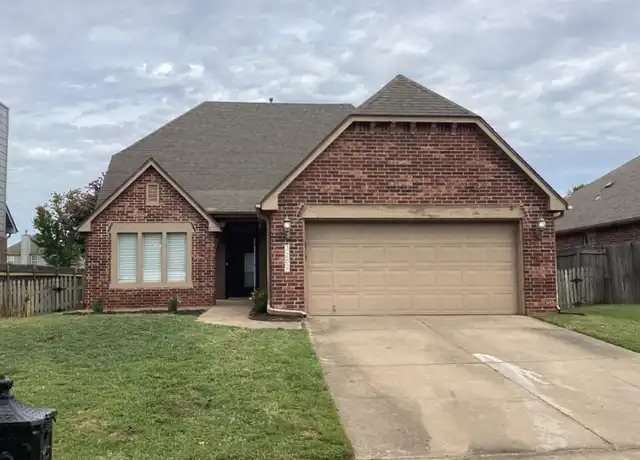Property at 3204 W Elgin St, Broken Arrow, OK, 74012, 4 beds, 2.5 baths, [object Object]