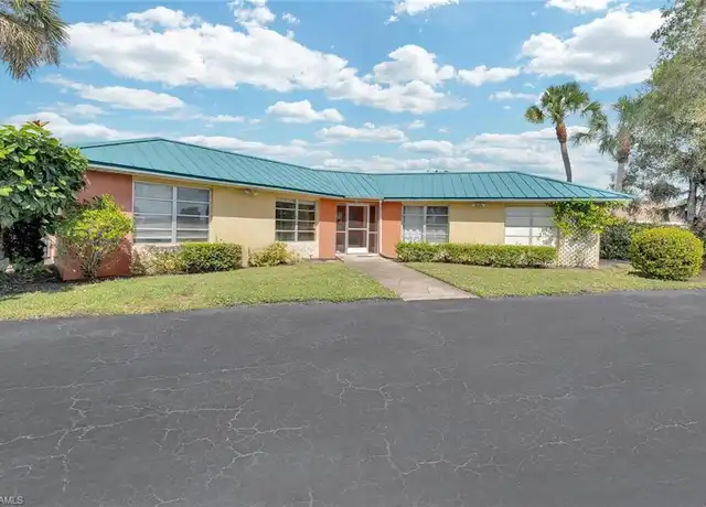 Property at 210 Pebble Beach Blvd, Naples, FL, 34113, 1 bed, 1 bath, [object Object]