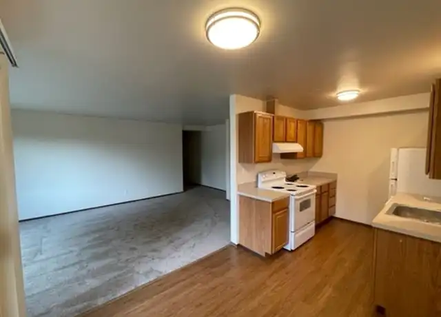 Property at 11745 15th Ave NE Unit 205, Seattle, WA, 98125, 1 bed, 1 bath, [object Object]
