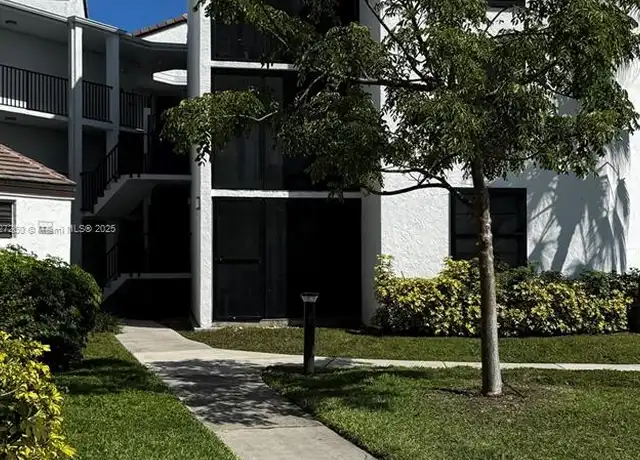 Property at 212 Lake Pointe Dr #308, Oakland Park, FL, 33309, 1 bed, 1 bath, [object Object]