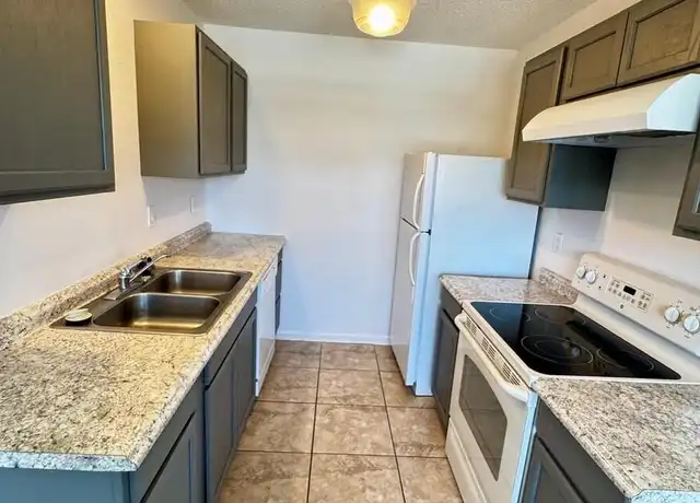Property at 840 Center Ave #980, Daytona Beach, FL, 32117, 2 beds, 1 bath, [object Object]