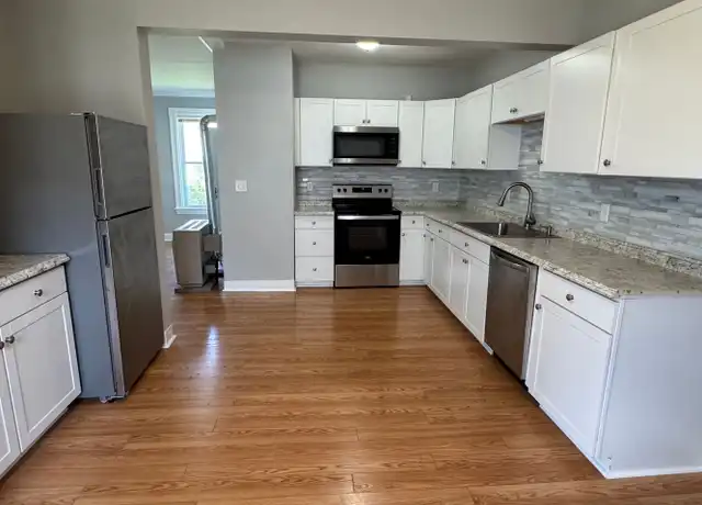 Property at 141 Laurel St Unit 1, Manchester, NH, 03103, 3 beds, 1 bath, [object Object]