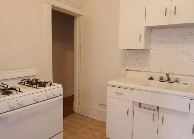 Property at 3040 Saint Paul St Unit 2, Baltimore, MD, 21218, 2 beds, 1 bath, [object Object]