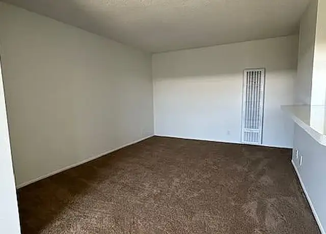Photo of 4141 W Rosecrans Ave, Hawthorne, CA 90250