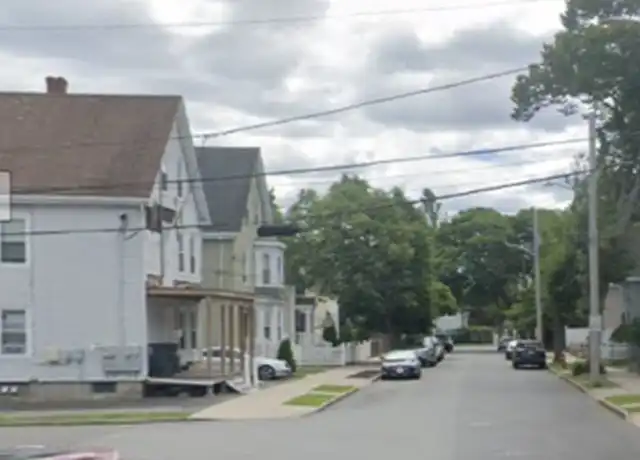 Property at 129 Jackson St Unit 1, Lynn, MA, 01902, 2 beds, 1 bath, [object Object]