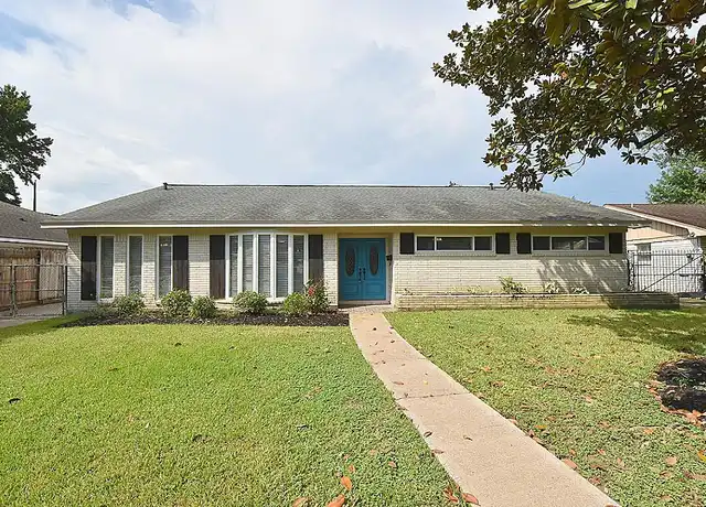 Property at 2410 Del Norte St, Houston, TX, 77018, 4 beds, 2 baths, [object Object]