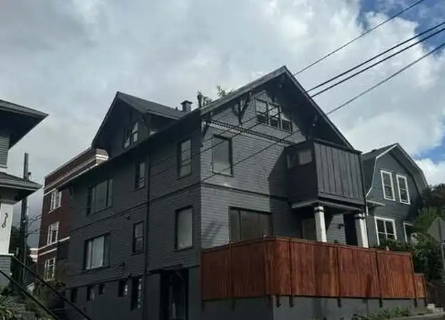 Property at 314 E Mercer St Unit 2B, Seattle, WA, 98102, 2 beds, 1 bath, [object Object]