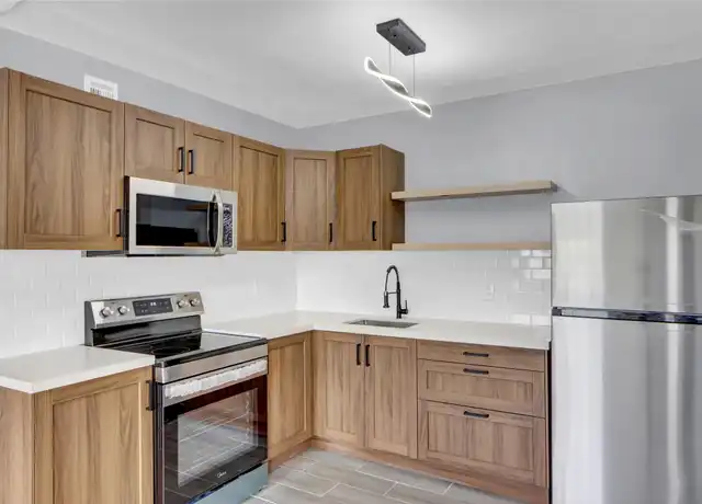 Property at 260 NW 19th St Unit 1, Boca Raton, FL, 33432, 2 beds, 1 bath, [object Object]