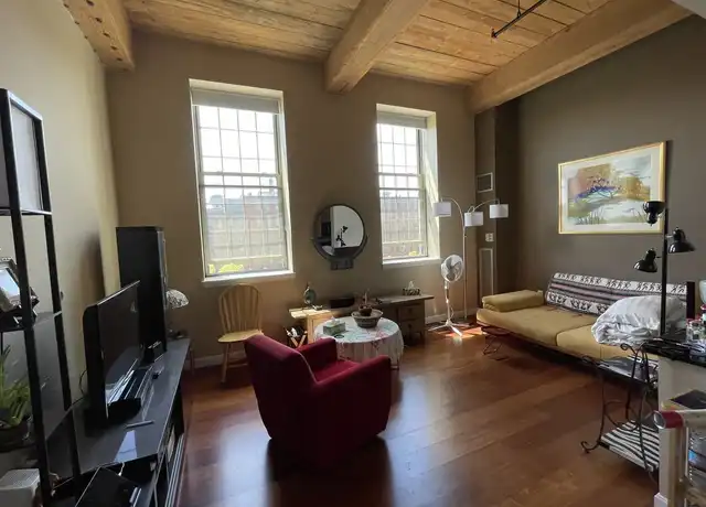 Property at 52 Lawrence Dr, Lowell, MA, 01854, 1 bed, 1 bath, [object Object]