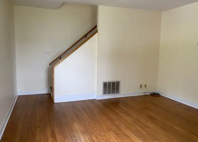 Property at 615 Biltmore Ave Unit M4, Asheville, NC, 28803, 2 beds, 1 bath, [object Object]
