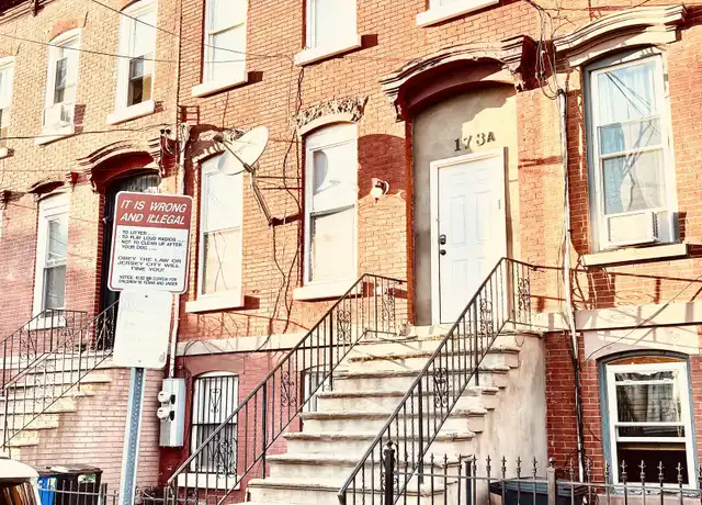 Property at 178 Union St Unit 1, Jersey City, NJ, 07304, 3 beds, 2 baths, [object Object]