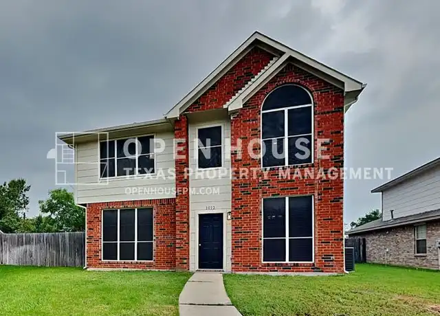 Property at 1012 Lake Bluff Ct, Flower Mound, TX, 75028, 4 beds, 2 baths, [object Object]