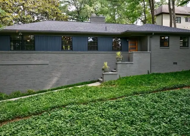 Property at 776 Windsor Pkwy, Atlanta, GA, 30342, 3 beds, 2 baths, [object Object]
