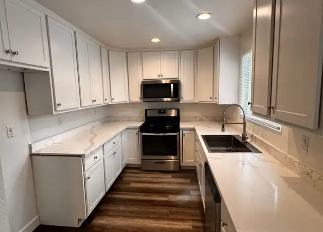 Property at 33812 Robles Dr Unit B, Dana Point, CA, 92629, 2 beds, 2 baths, [object Object]