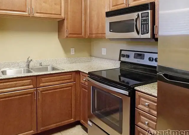 Photo of 3300 Renwick Ave, Elk Grove, CA 95758