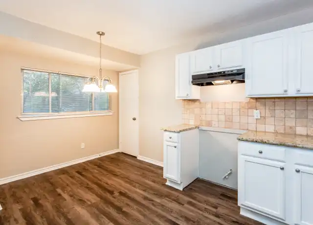 Property at 2705 Plaza St, Arlington, TX, 76010, 3 beds, 2 baths, [object Object]