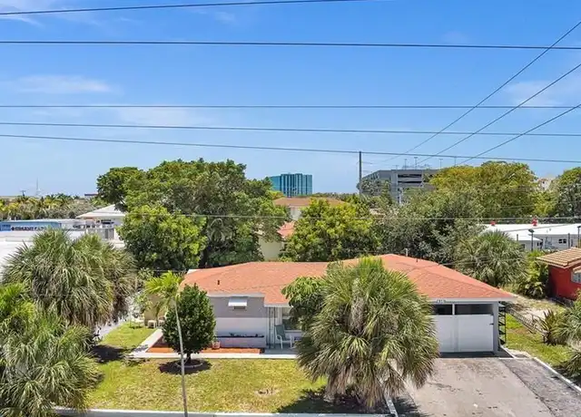 Property at 4910 NE 18th Ave, Oakland Park, FL, 33334, 2 beds, 2 baths, [object Object]