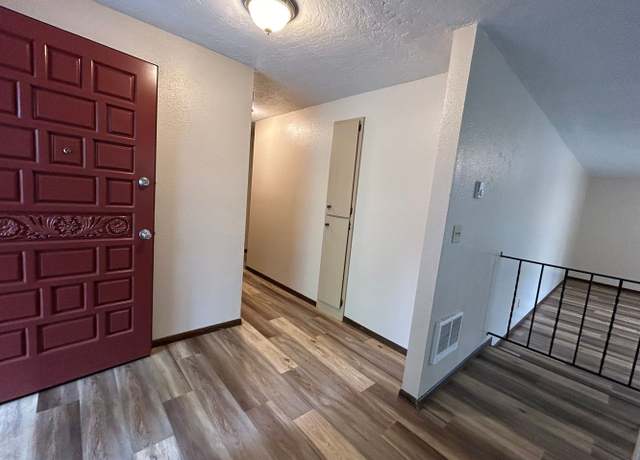 Photo of 4007 Rosewood St, Longview, WA 98632