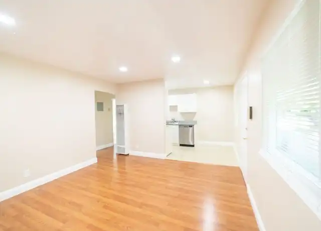 Property at 200 E 15th St, Oakland, CA, 94606, 1 bed, 1 bath, [object Object]
