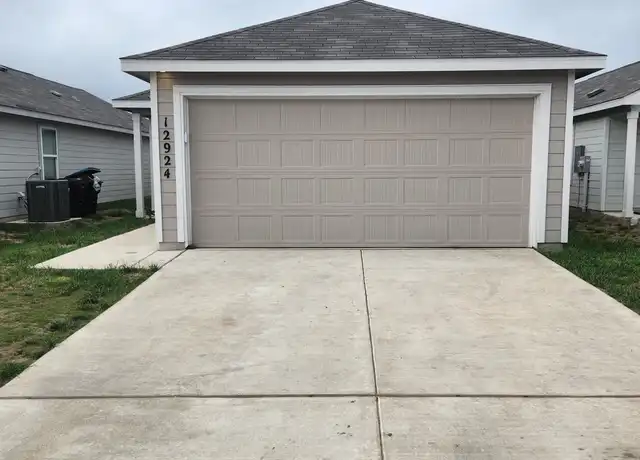 Property at 12924 Lake Fryer ST, Saint Hedwig, TX, 78152, 4 beds, 2 baths, [object Object]