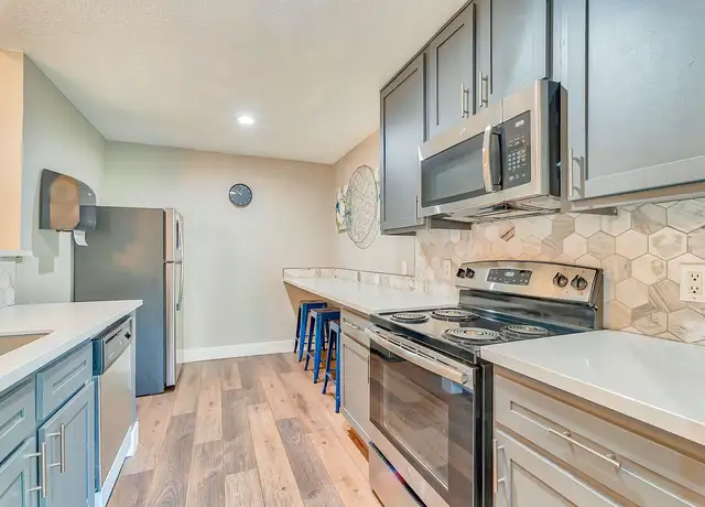 Photo of 565 Sparks Blvd, Sparks, NV 89434