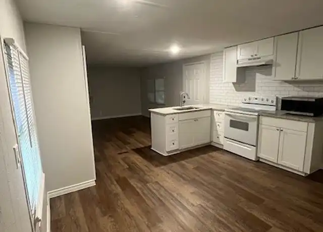Property at 2018 Waller St, Waller, TX, 77484, 3 beds, 2 baths, [object Object]
