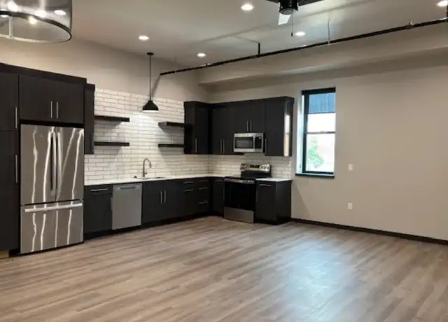 Property at 407 W Norfolk Ave Unit 307, Norfolk, NE, 68701, 1 bed, 1 bath, [object Object]