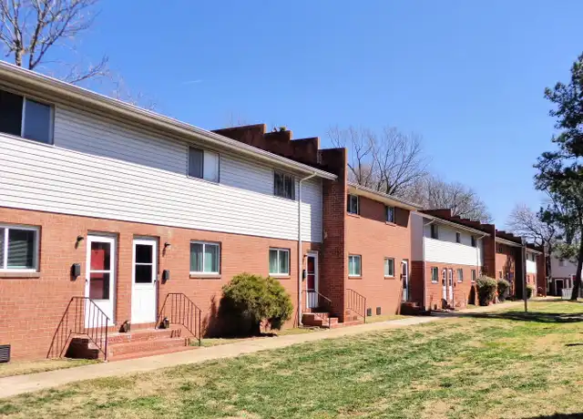 Property at 1625 W Pembroke Ave Unit 4, Hampton, VA, 23661, 2 beds, 1.5 baths, [object Object]