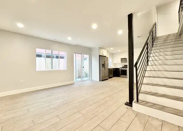 Property at 6032 Romaine St Unit 4, Los Angeles, CA, 90038, 4 beds, 2.5 baths, [object Object]