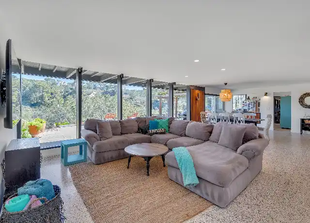 Property at 1234 Oribia Rd, Del Mar, CA, 92014, 5 beds, 2 baths, [object Object]