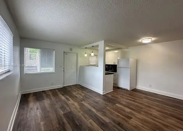 Property at 2325 Arthur St #7, Hollywood, FL, 33020, 1 bed, 1 bath, [object Object]