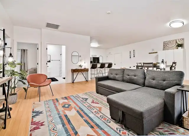 Property at 512 SW B St Unit 22, Bentonville, AR, 72712, 2 beds, 1 bath, [object Object]