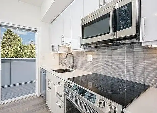 Property at Portal - 743 N 35th St, Seattle, WA, 98103, 1 bed, 1 bath, [object Object]