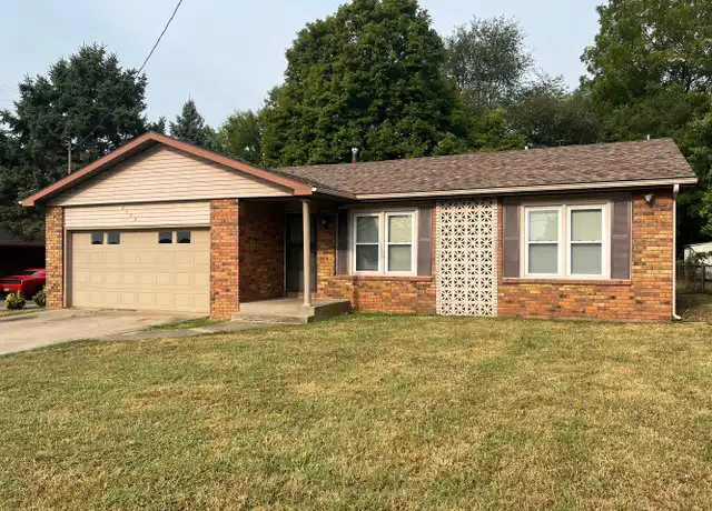 Property at 2949 S Dayton Ave, Springfield, MO, 65807, 3 beds, 2 baths, [object Object]