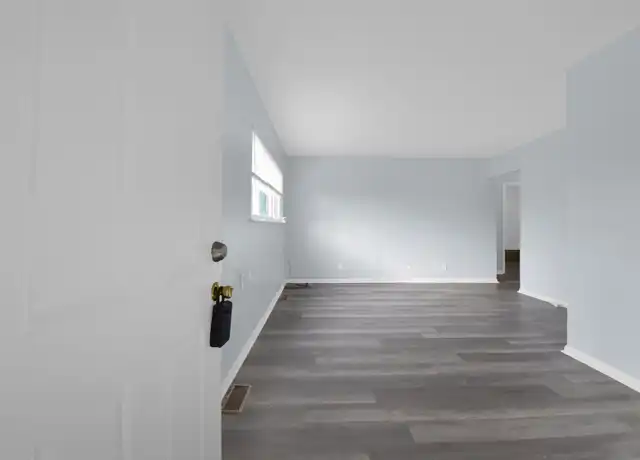 Property at 849 Wellington Blvd Unit 849, Columbus, OH, 43219, 2 beds, 1 bath, [object Object]