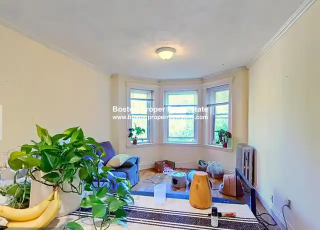 Property at 100 Queensberry St, Boston, MA, 02215, 1 bed, 1 bath, [object Object]