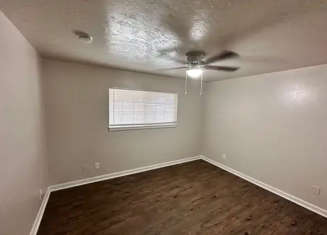 Property at 930 Olive Ave, Hanford, CA, 93230, 3 beds, 1 bath, [object Object]