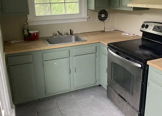 Property at 1040 Chestnut St Unit 2, Allentown, PA, 18102, 2 beds, 1 bath, [object Object]